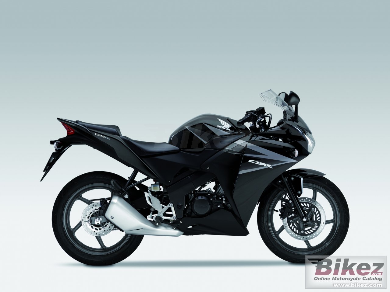 Big Honda cbr125r picture and wallpaper from Bikez.com